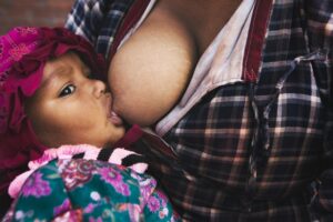 Quels sont les avantages et les inconvénients de l'allaitement maternel
